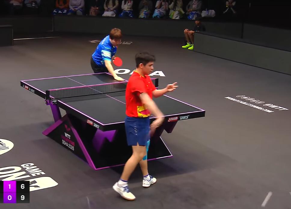 坏了，林诗栋脾气失控了，这下麻烦了！

第二局开局
林诗栋中局领先，
然后两人一