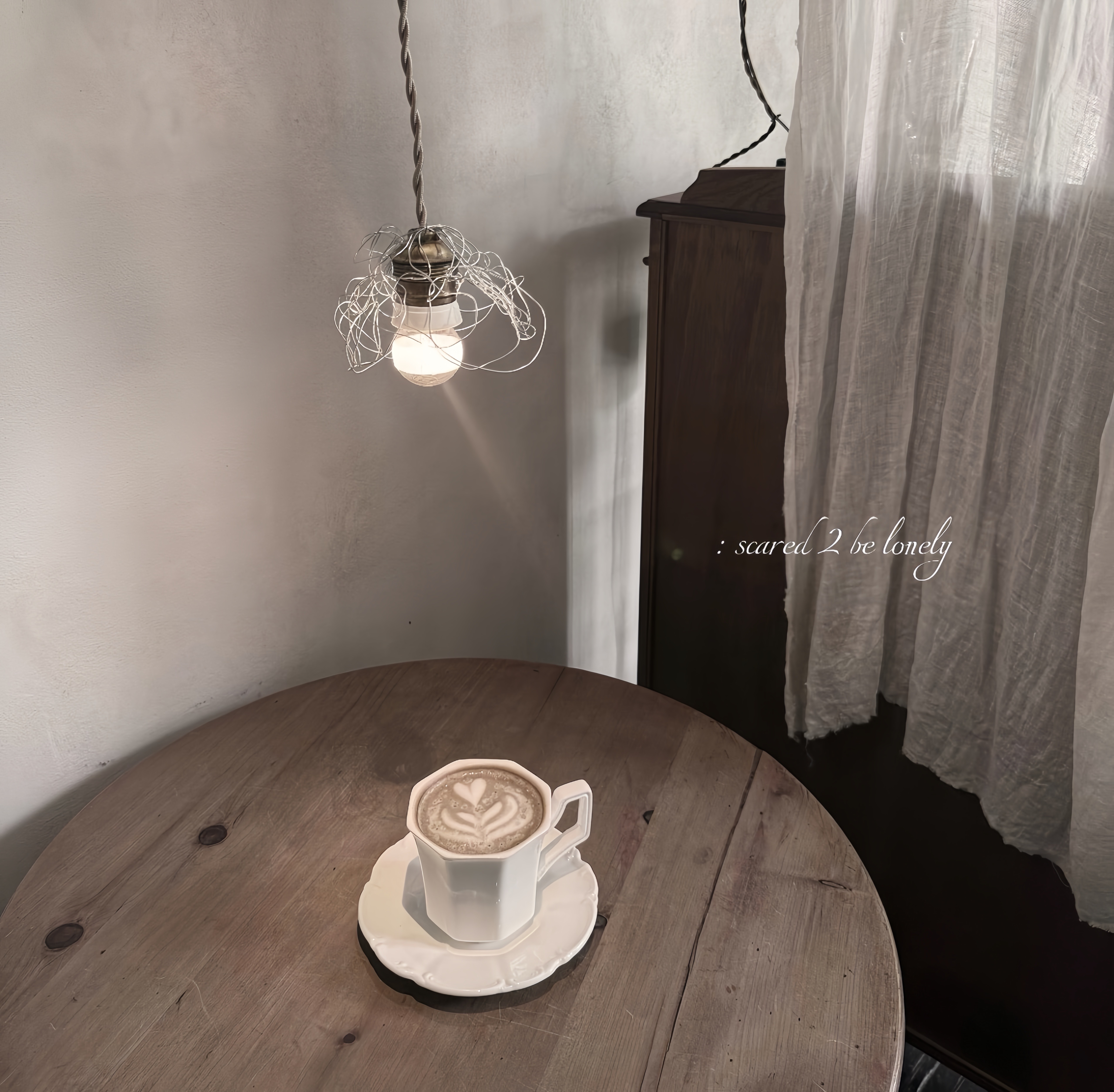 -𝐒𝐇𝐀𝐑𝐄｜田曦薇头像背景图搭配 ⸝⸝🎐꙳☕◟💭。 
