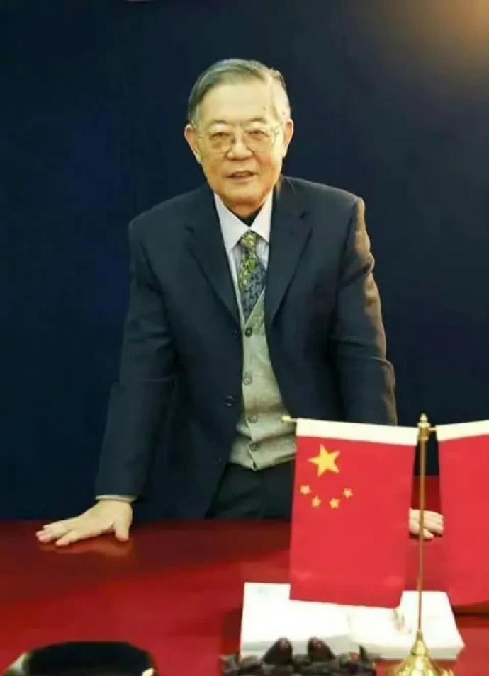 请您为伟大的科学家停留1秒钟，周光召，理论物理、粒子物理学家，中国科学院院士，中