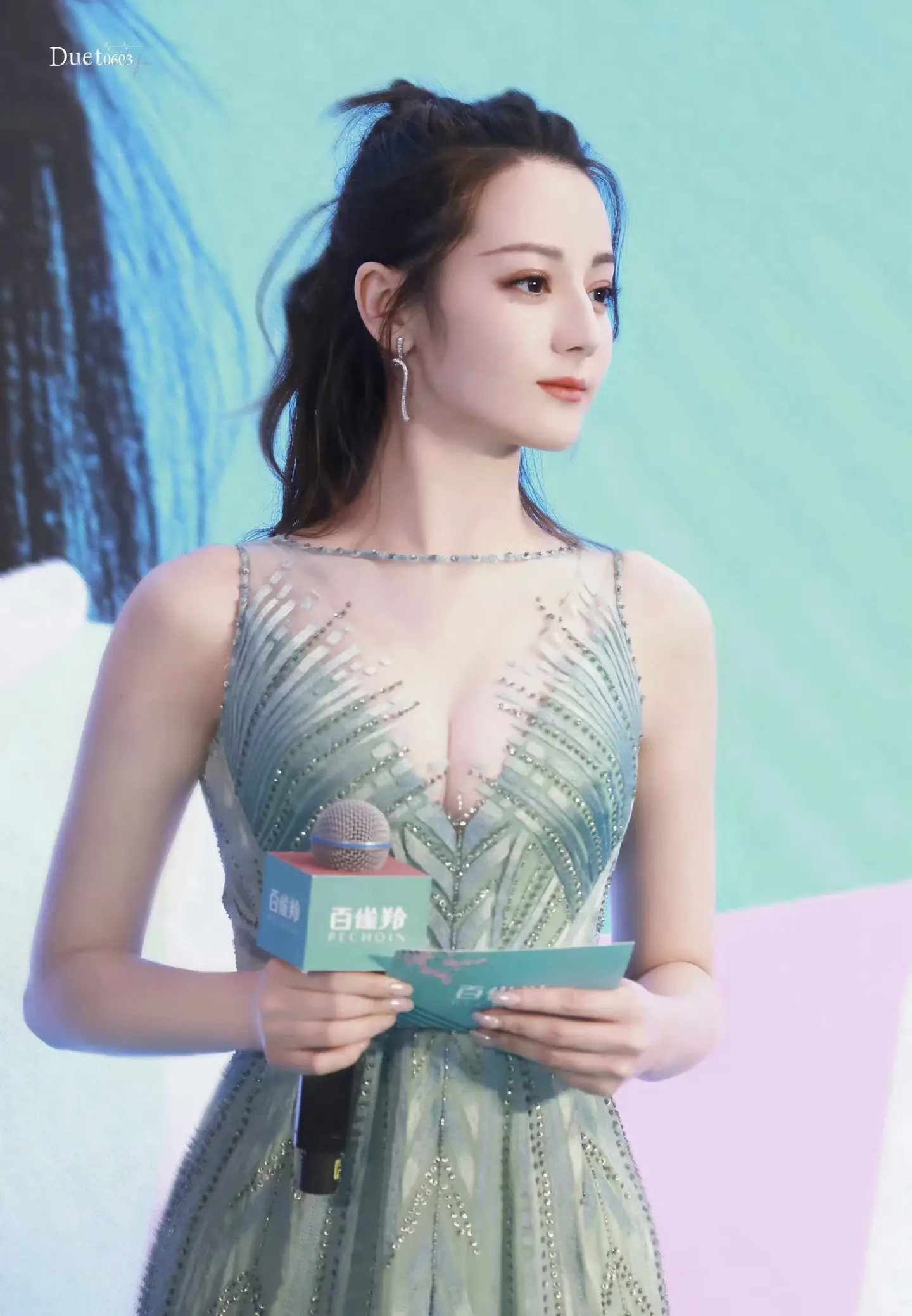 迪丽热巴。迪丽热巴