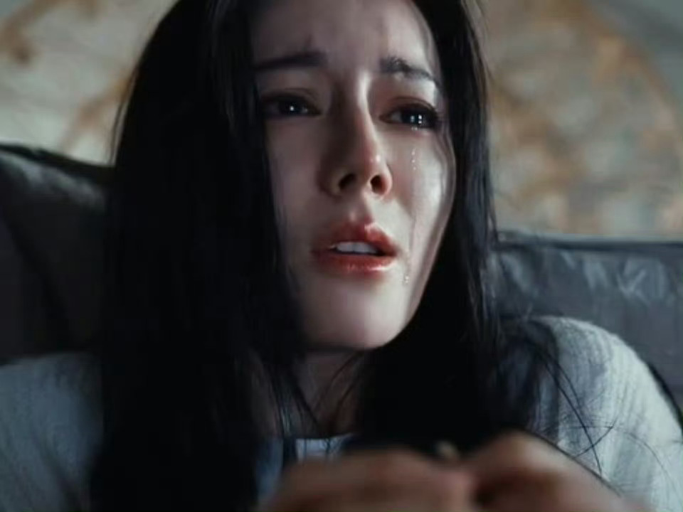 迪丽热巴迷你剧哭戏🆘这个迪丽热巴的哭戏简直绝了！迪丽热巴虽然不能同时拥有一切哭