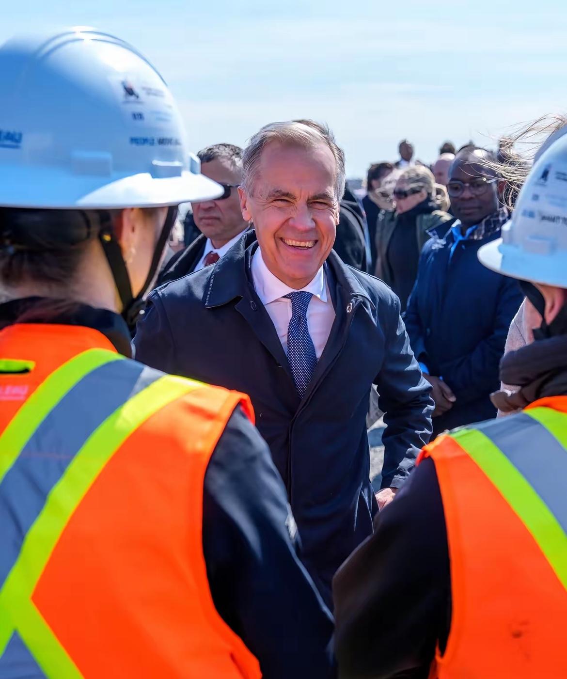 当地时间19日，加拿大总理卡尼发表讲话，他强调，目前和美国的关系，从过去的优势已