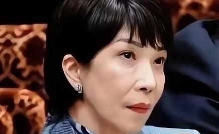 日本急疯了！高市早苗公开喊话，说日本极度缺稀土，还要拉着美国一起搞资源安全，说白