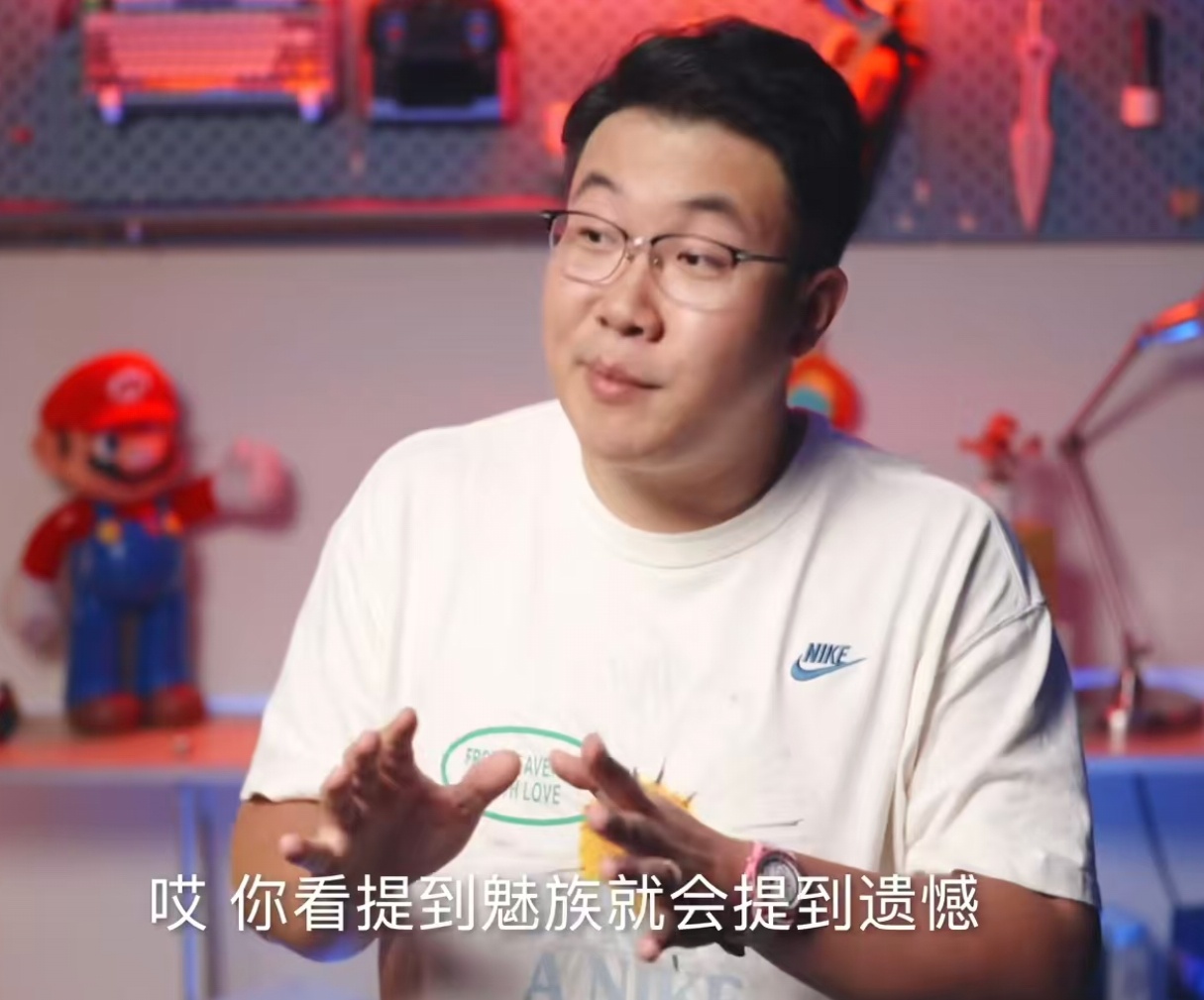 刚有个评论被吞了，大概意思是「我们这些正常的魅族粉丝也活该被你骂呗？」首先，你都