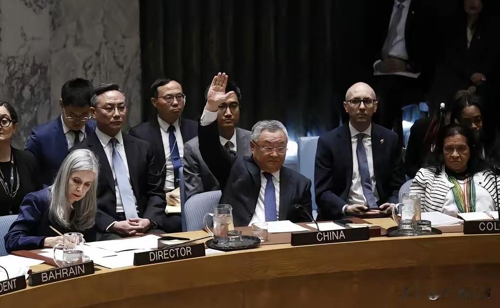 联合早报今天报道：“中国常驻联合国代表傅聪星期五（5月15日）批评美国和巴林提出