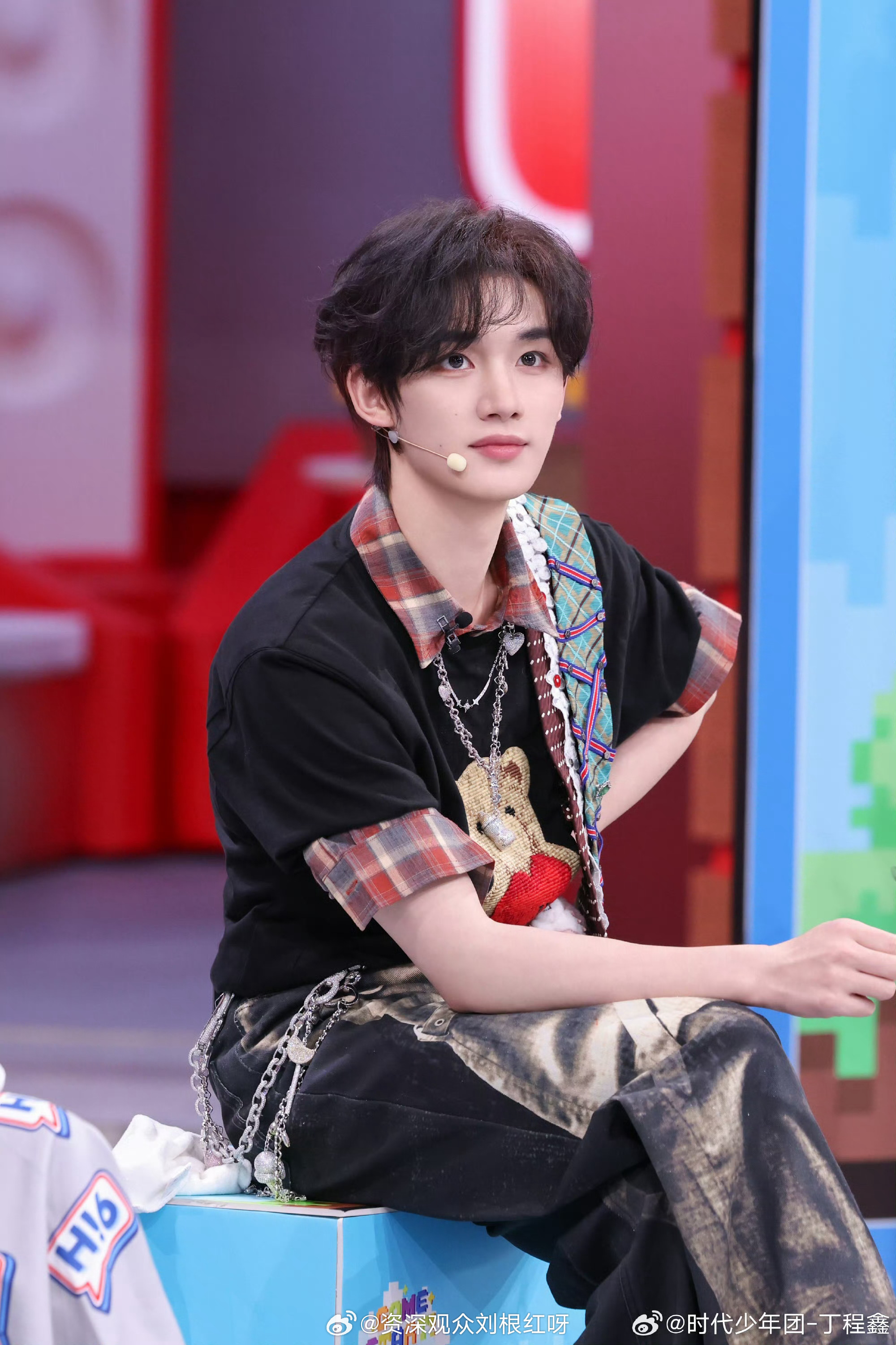 丁程鑫千禧年代的小孩眼睛就是好用丁程鑫控住了游戏控不住杨迪丁程鑫玩找不同眼力绝了