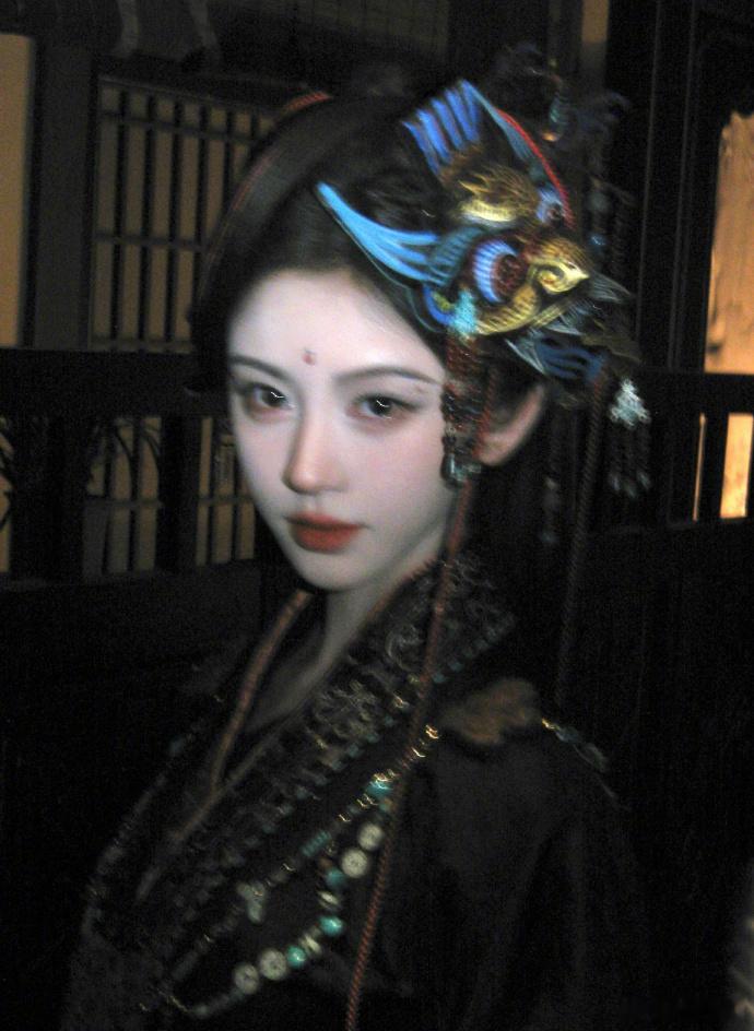 鞠婧祎这个苏绿夏好美鞠婧祎苏绿夏休假咯999个3s评价先放一边，苏绿夏先美美开启