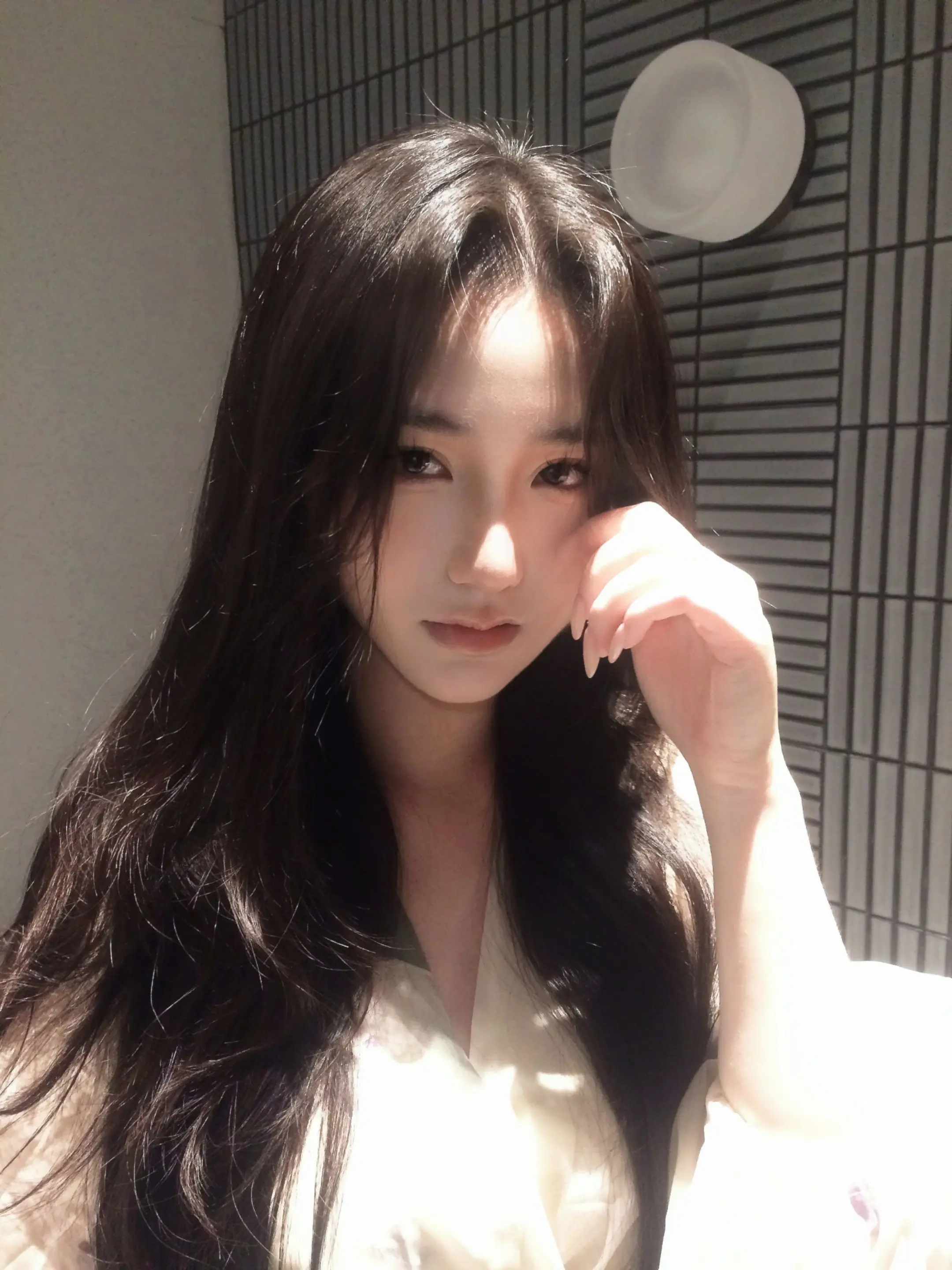 小时候的我认为如果假装不在乎游戏 就会加载的更快 现在我把这招用在了感情上