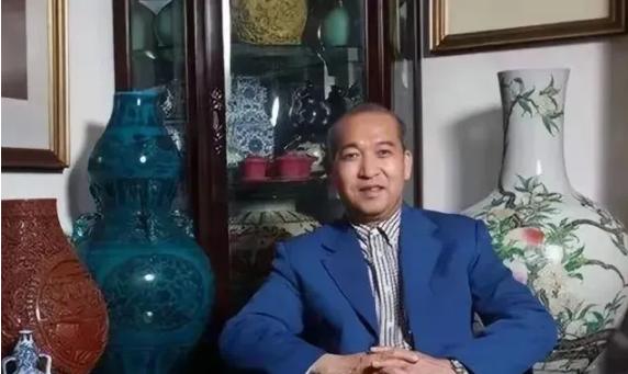 1981年，香港27岁男子赵泰来，守护在气若游丝的姨妈病床前，听到了一个惊天秘密