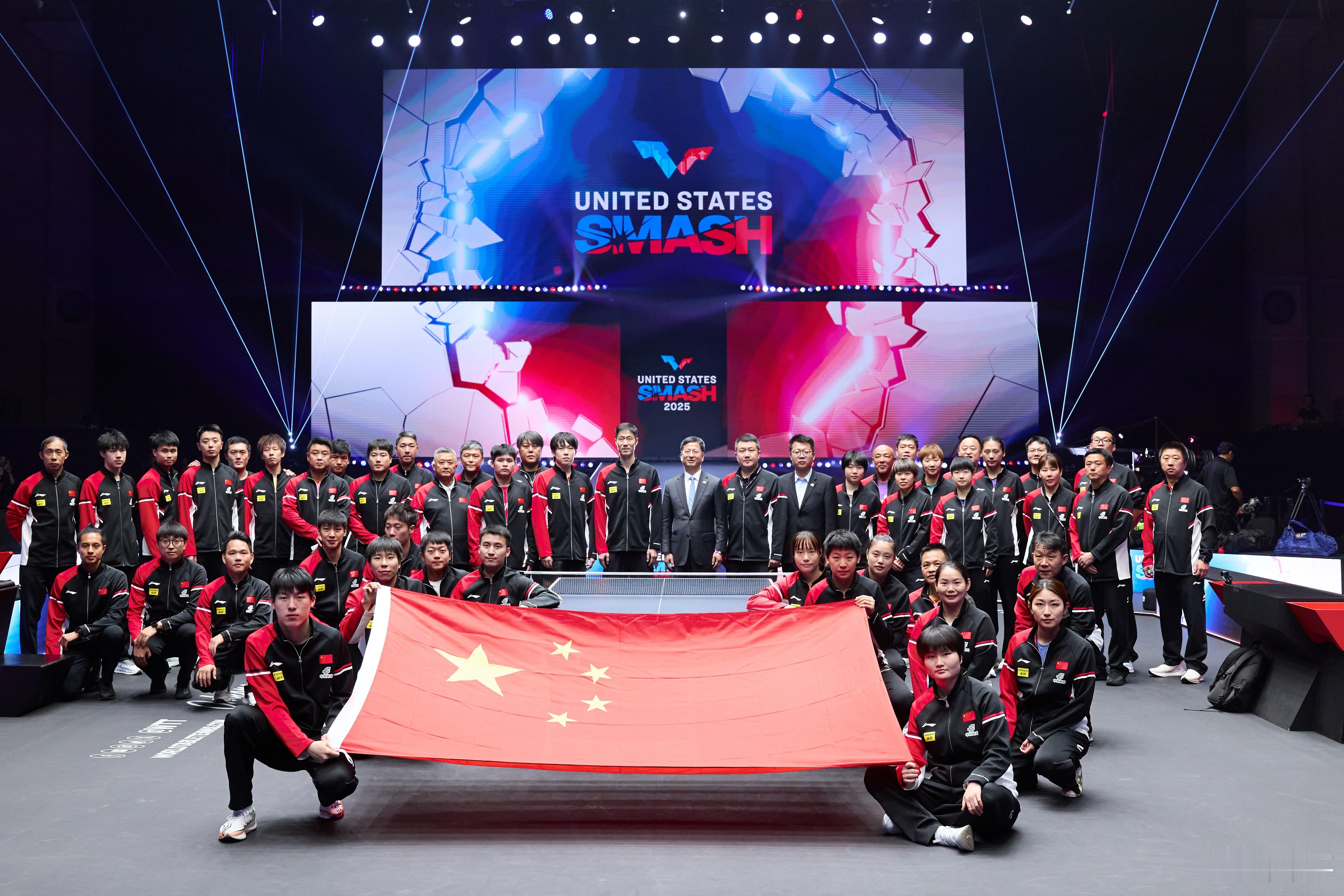 国乒美国大满贯三冠收官大合影来喽！（图：中国体育） ​​​