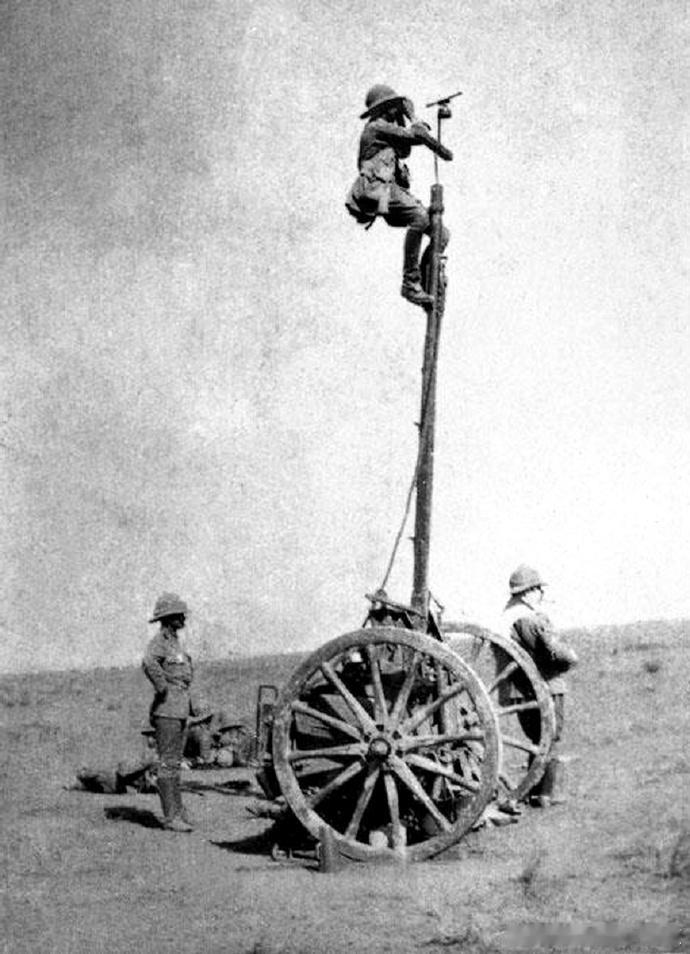 1915年第一次世界大战美索不达米亚战场（今伊拉克，库特地区），英军皇家炮兵的移