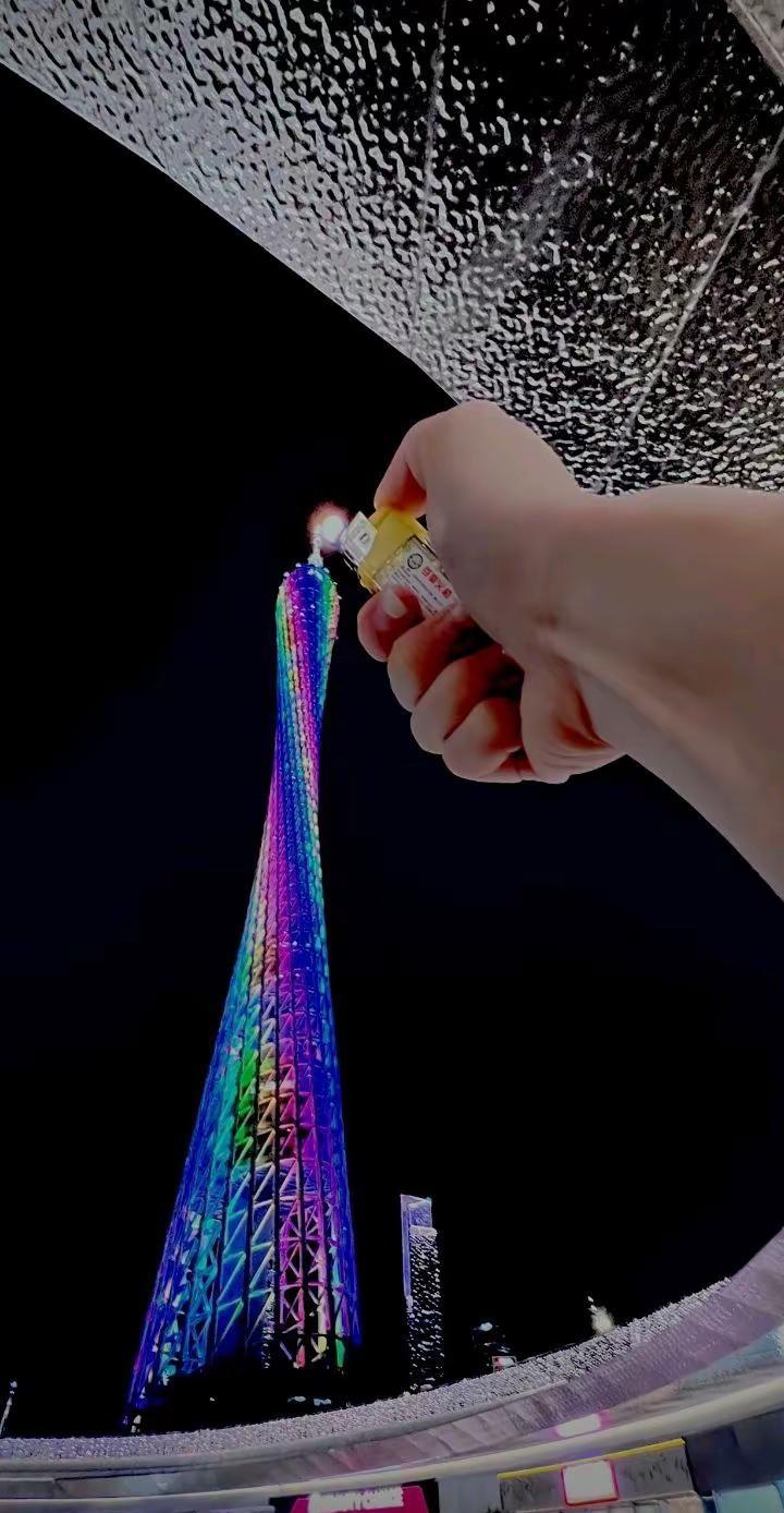 闪击广州塔 点亮城市天际线
