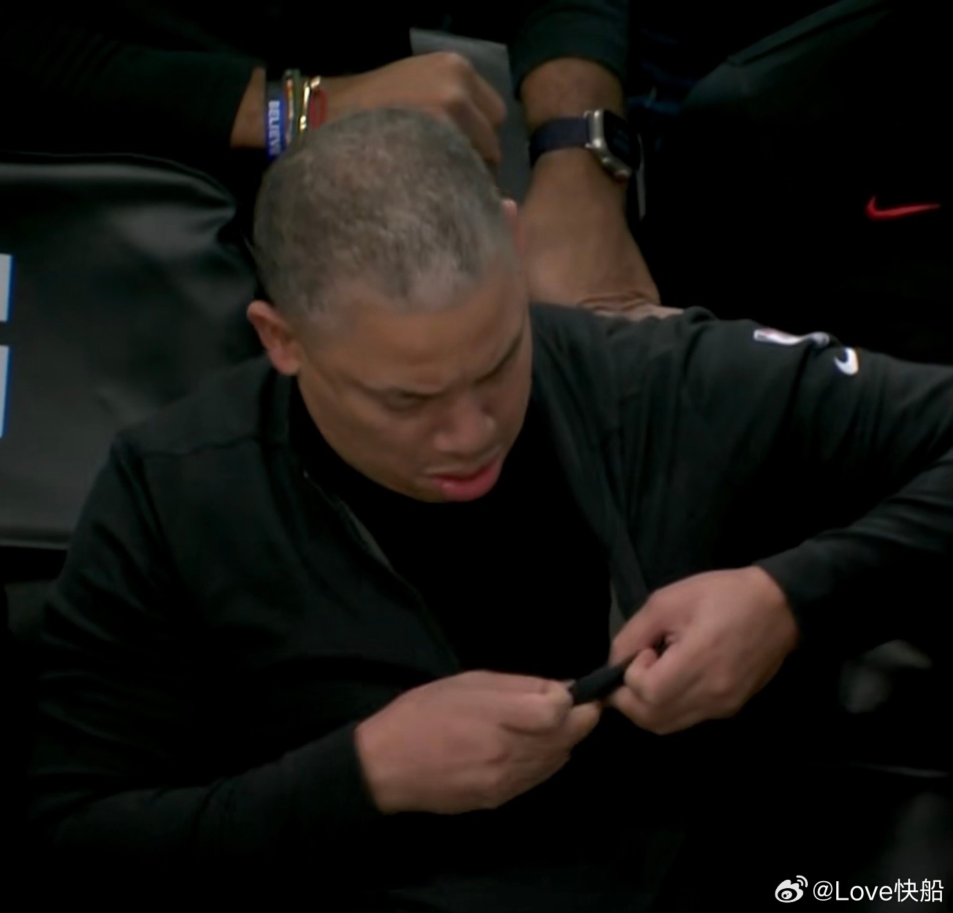 泰伦·卢在今天快船对阵鹈鹕赛前，谈到自己职业生涯中不断尝试不同阵容和轮换的做法：