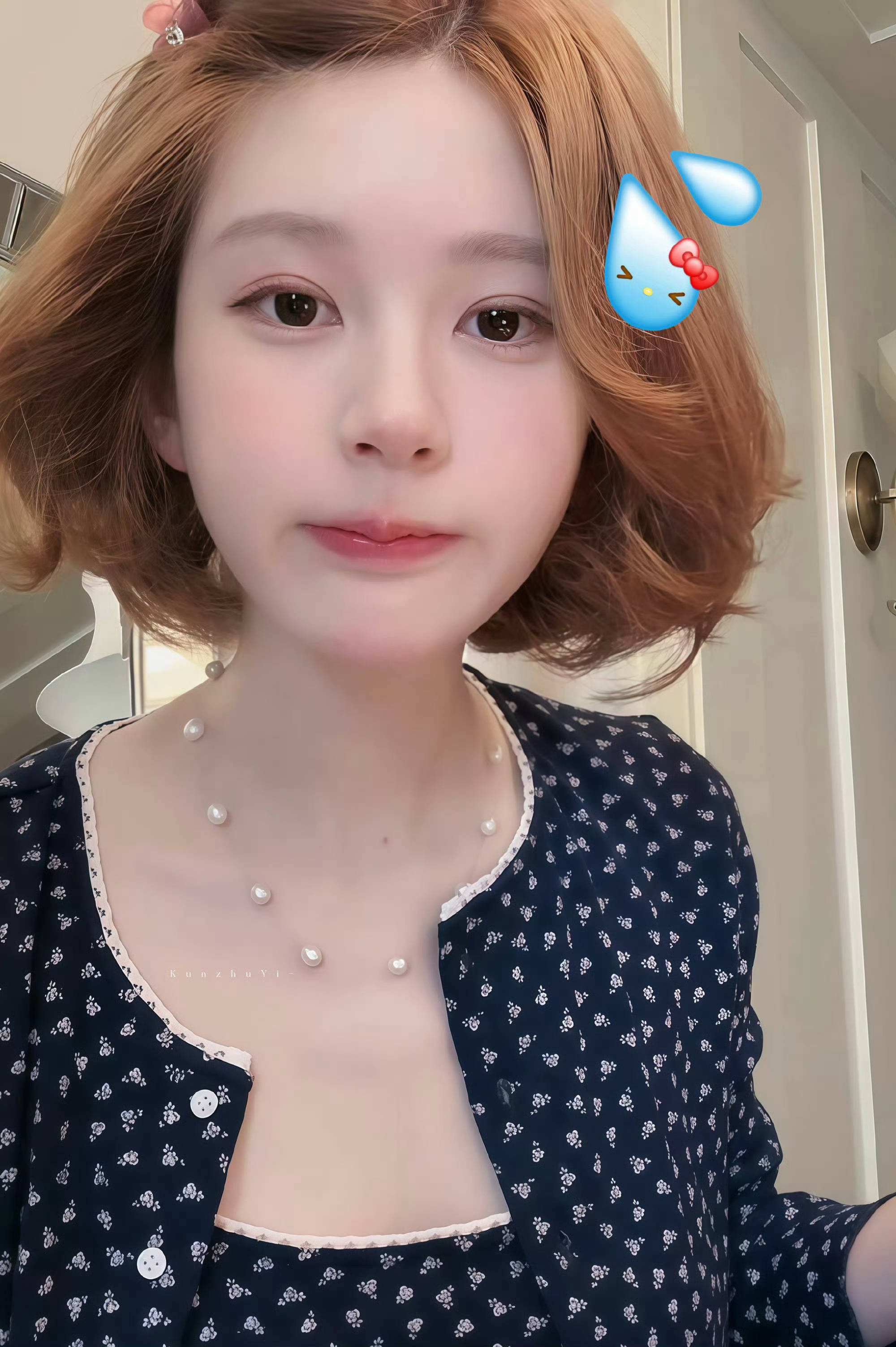 赵露思直播 【赵露思】咋那么萌 ​​​