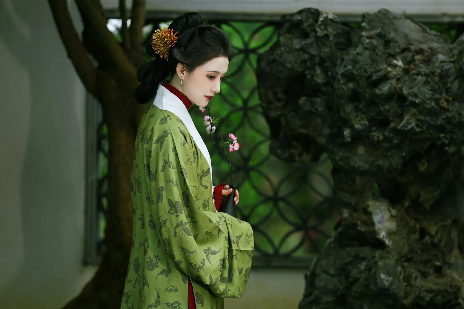 各花入各眼。古风