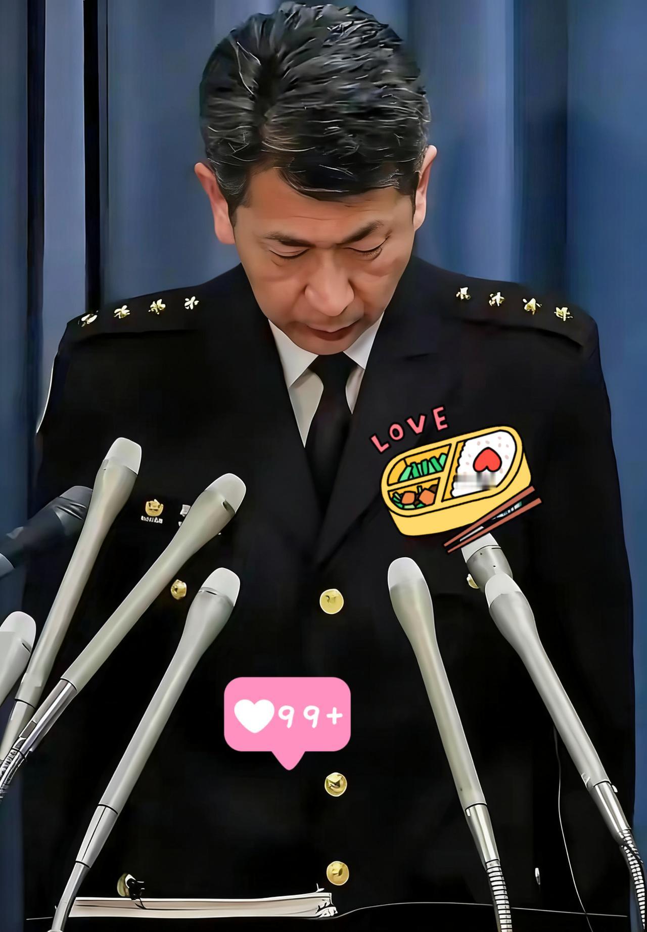 就在刚刚，
日本自卫队最高长官认错啦！
日本自卫队最高长官、陆上幕僚长荒井正芳正