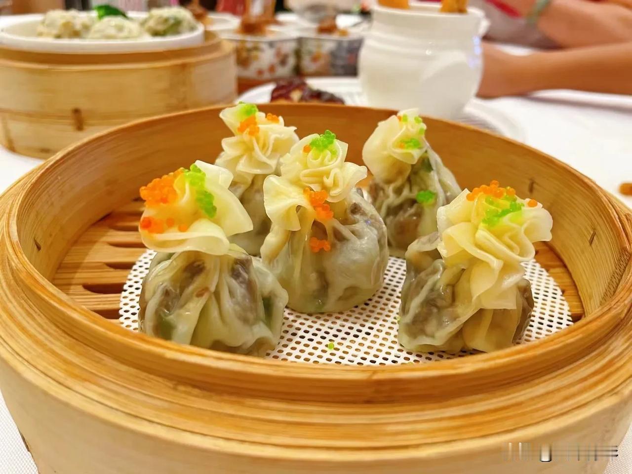 冬日生活打卡季有能力爱自己，有余力爱别人。可以洗手做汤羹，也可以刷码付账单。