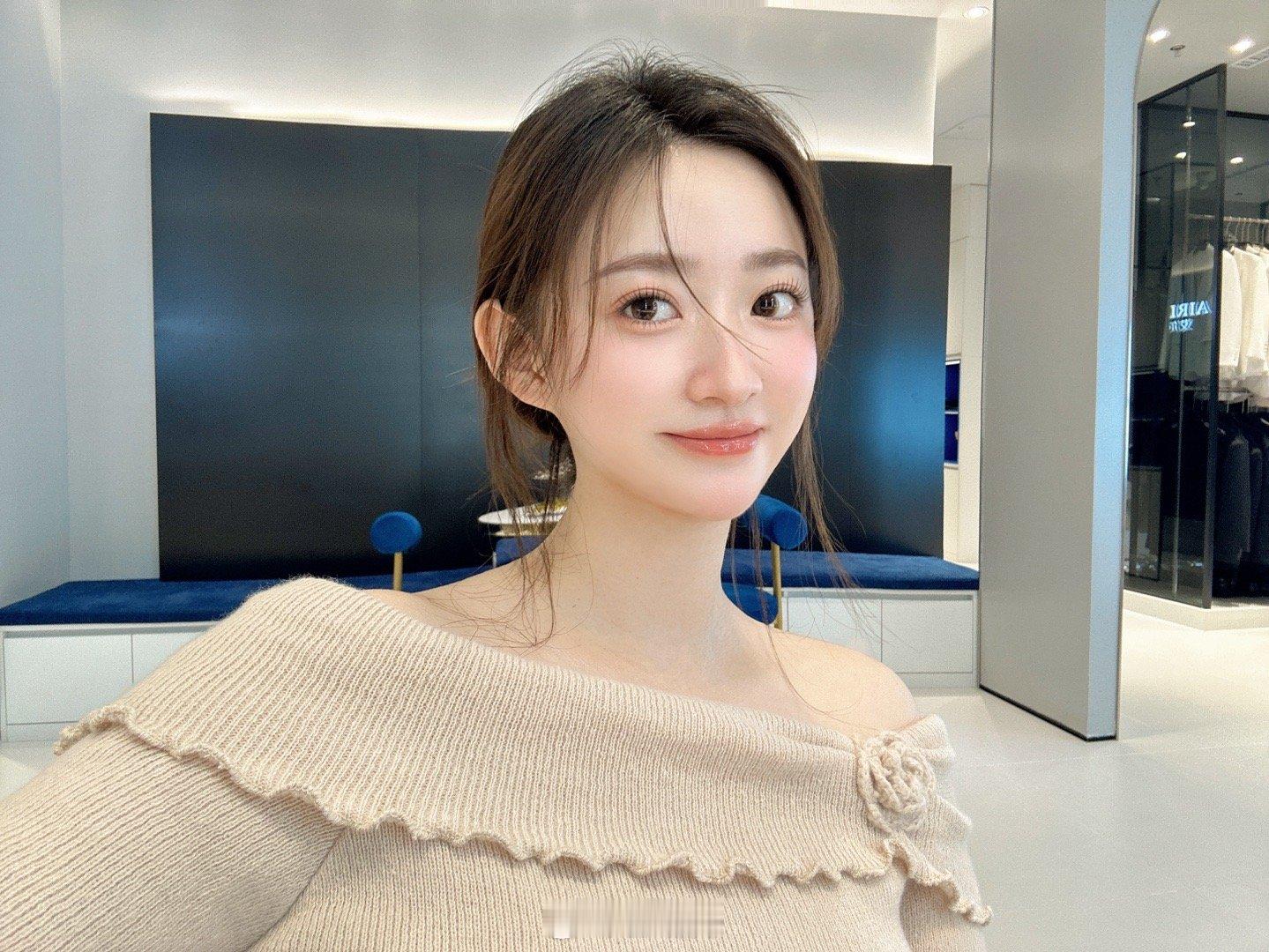 这回没有班味了吧[摊手] ​​​