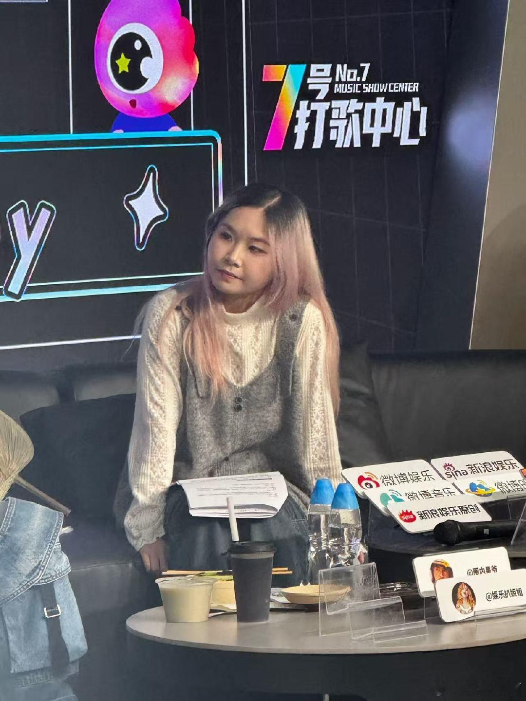 Yamy喊话新浪办一个101合体 鸭队太懂了！从《创造101》的夏天到现在，就等