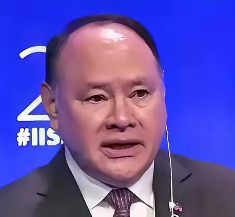 中方制裁菲防长，不是唬人是立规矩
 
6月11日，中方正式制裁菲律宾国防部长特奥