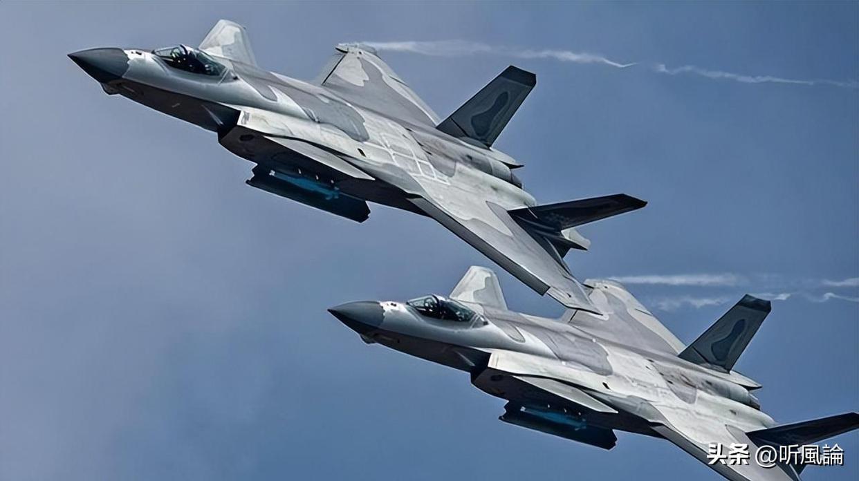 西方看不起的中国，造出了让五角大楼噩梦的歼-20
2011年1月11日，美国防长