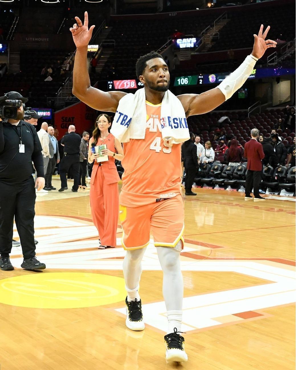 米切尔上脚的米切尔6. 米切尔