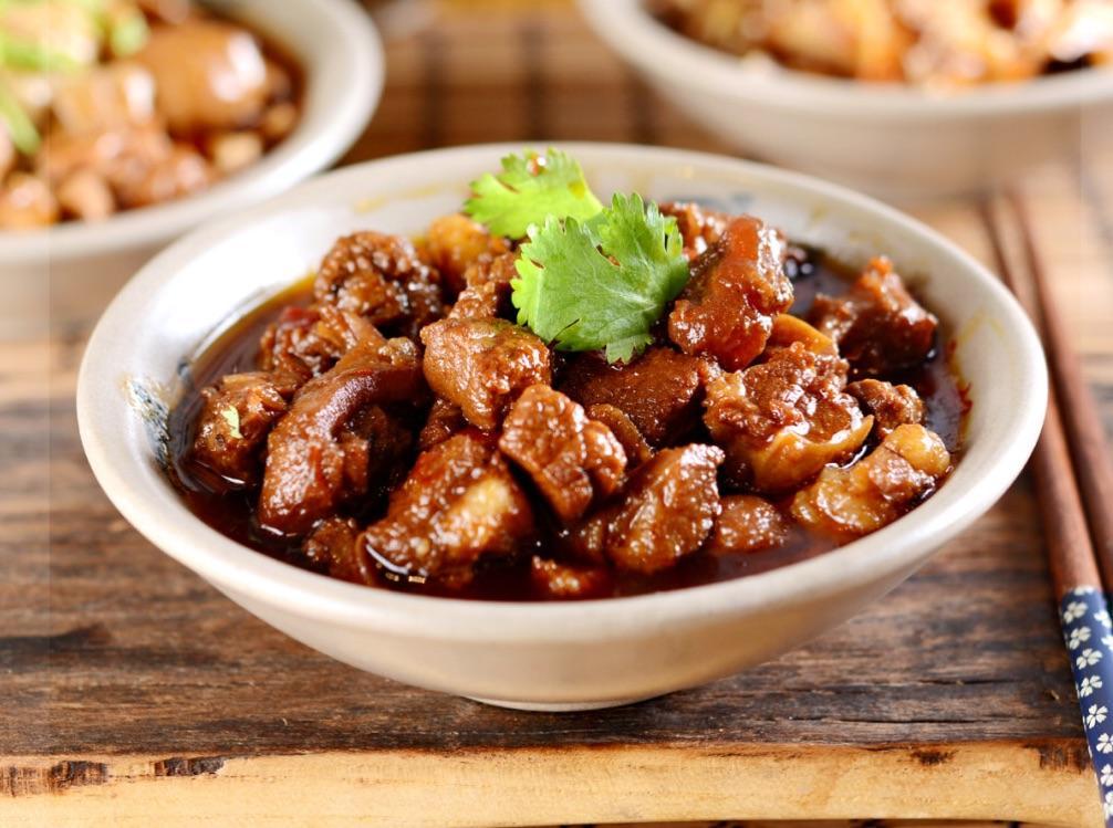 64岁女子查出恶性肿瘤，接着大鱼大肉：治不了的病，别白花冤枉钱

在那个晴朗的下