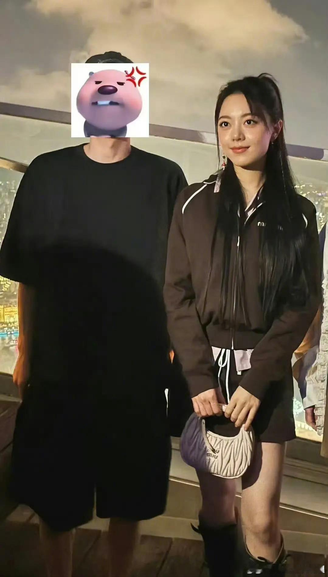 赵今麦怎么没有时尚感，感觉土土的 ​​​