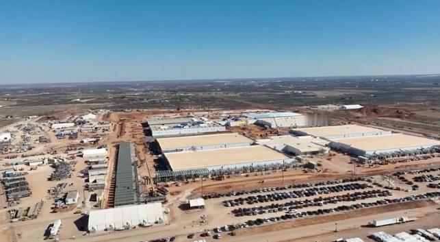 白宫差点损失300亿美元，这也是同意停火关键：微软、英伟达、甲骨文全在名单上！美