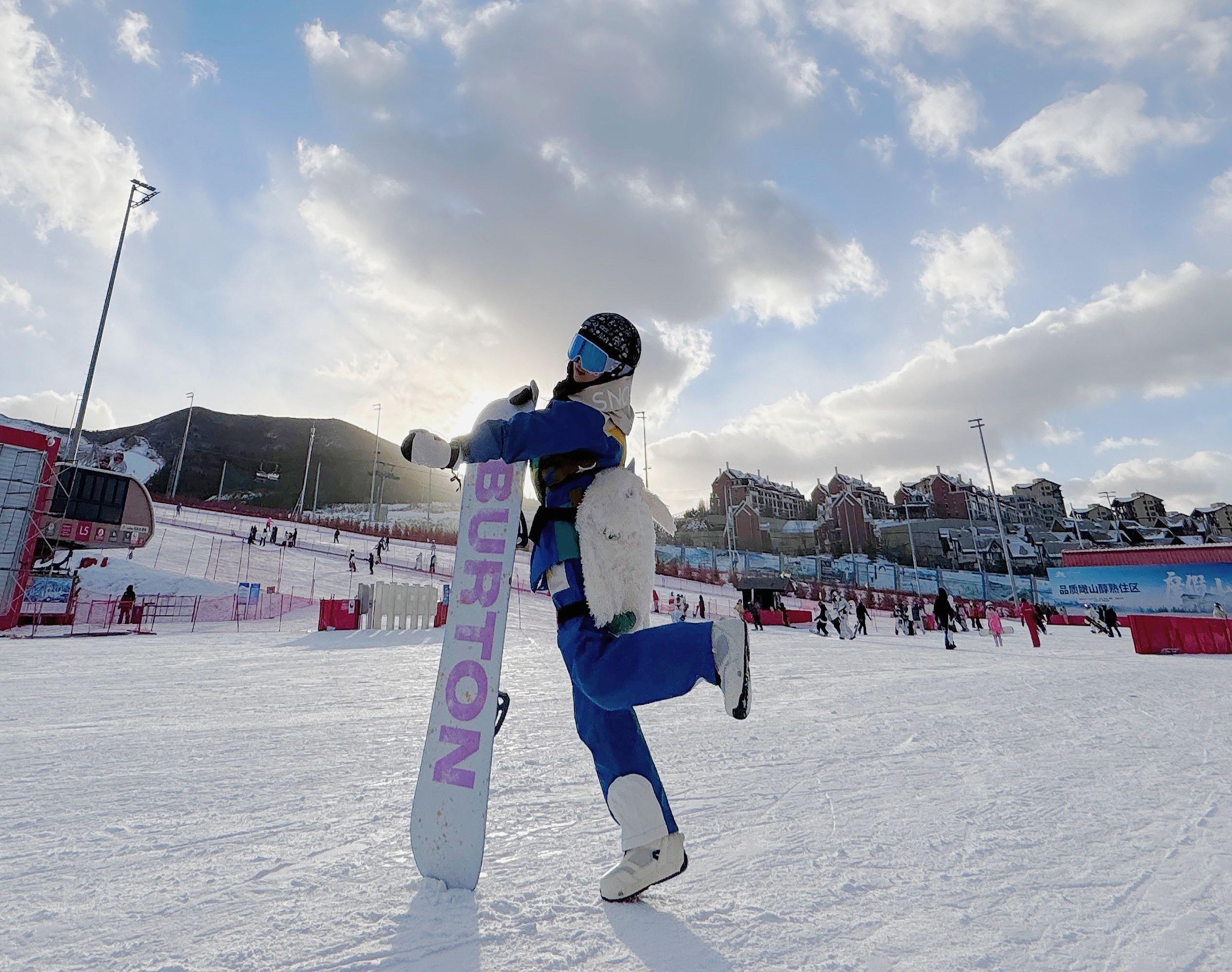 :¨🏂 `· .𓏻𝘴𝘬𝘪𝘪𝘯𝘨𓈒𓏸🎿‖ 杨超越 ​​​