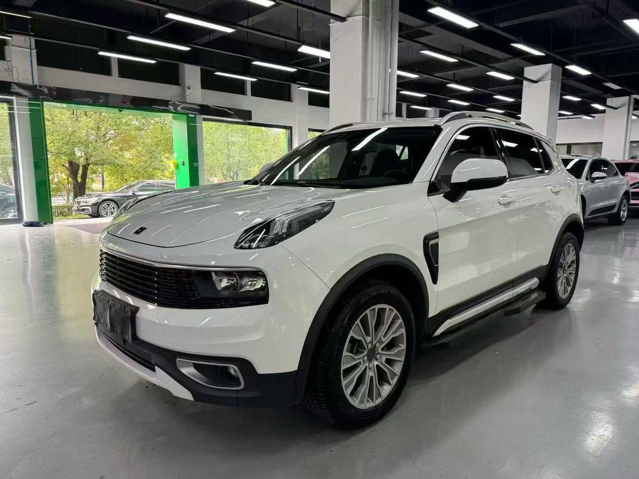 二手领克01：沃尔沃的底子，国产车的命，这便宜到底能不能捡？
 
最近后台好几个