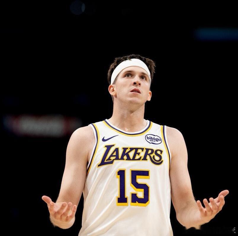 运动医学专家Jeff Stotts: “小腿肌肉群由多块肌肉组成，包括双头腓肠肌