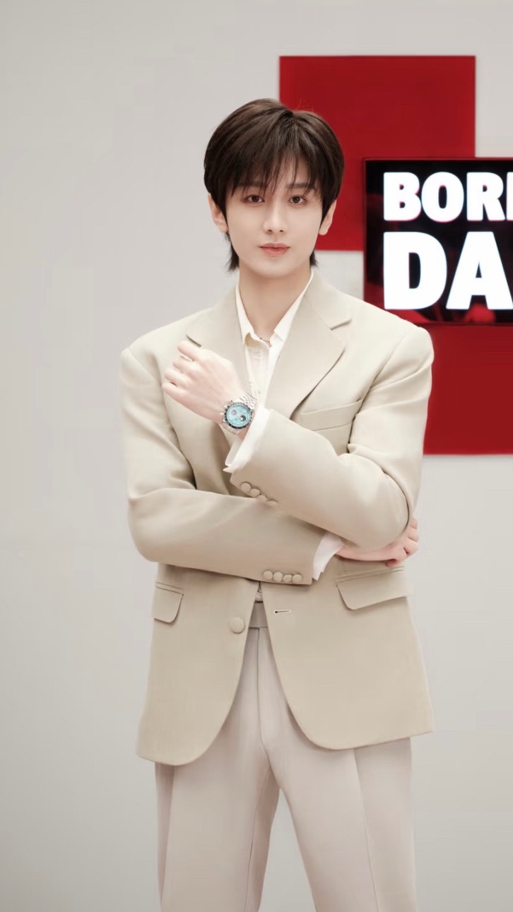 帝舵镜头下的成毅，年上感拉满了！A爆了！ 