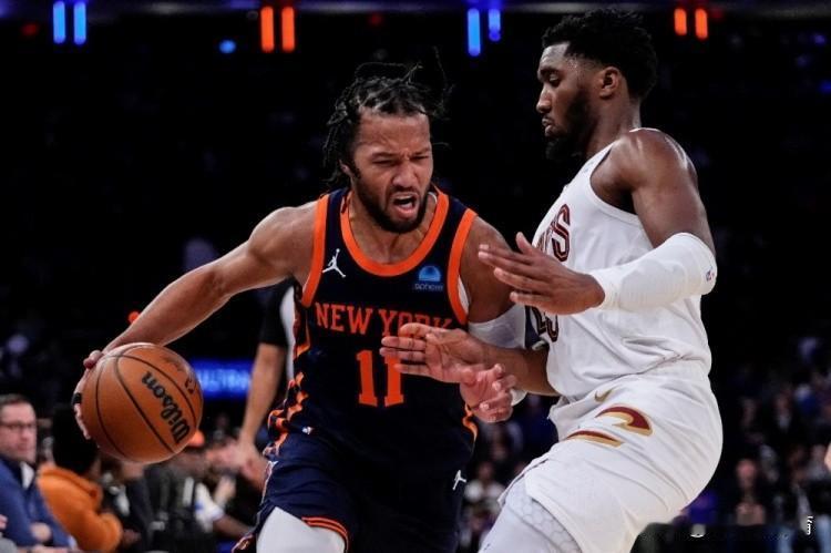 赛季第一场球，五个首发就缺阵！
今天是尼克斯对阵骑士队的新赛季第一场球，这两支球