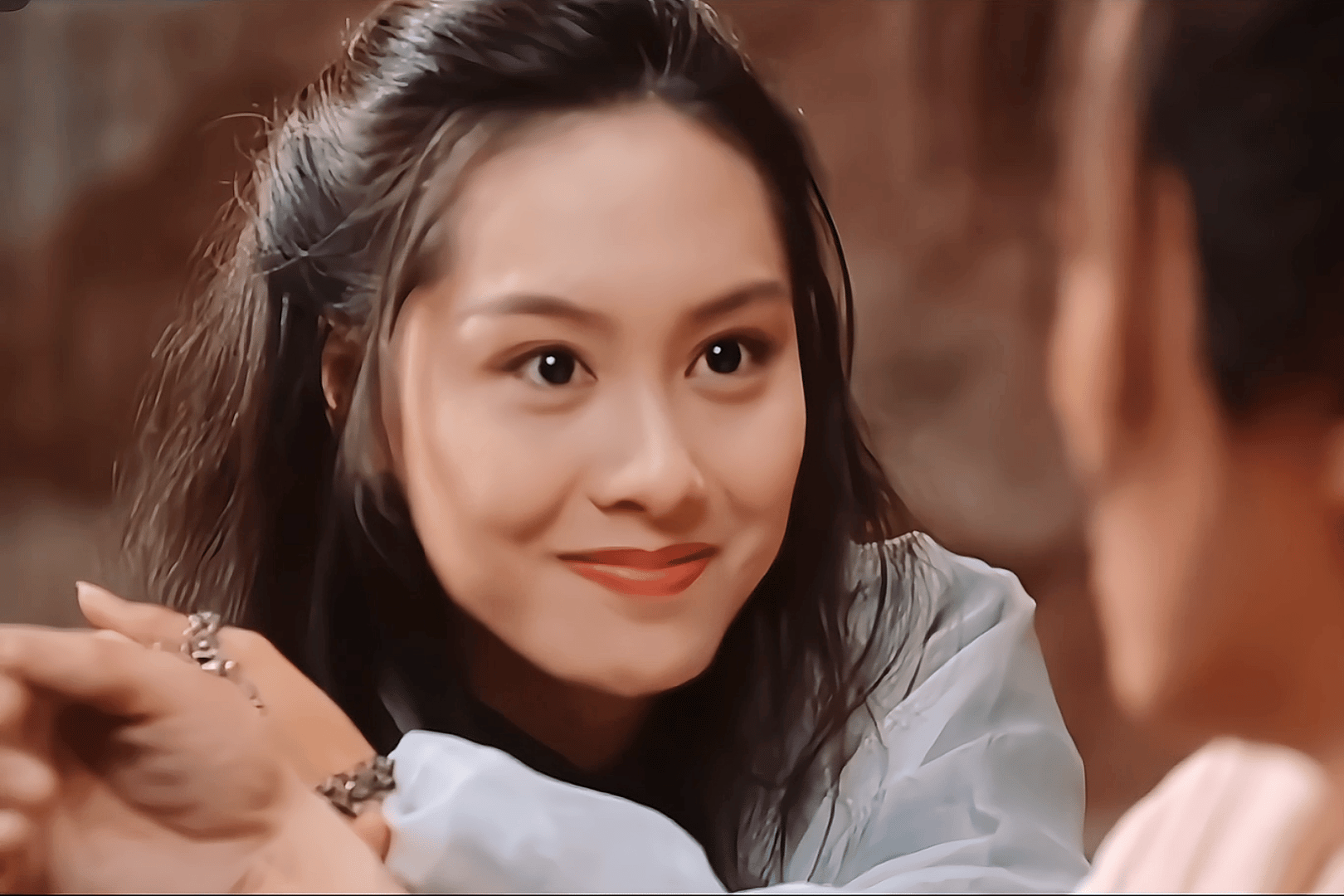 #经典港片镜头下全是真美女##还是会被经典港片中的美女硬控30秒# 2024年了