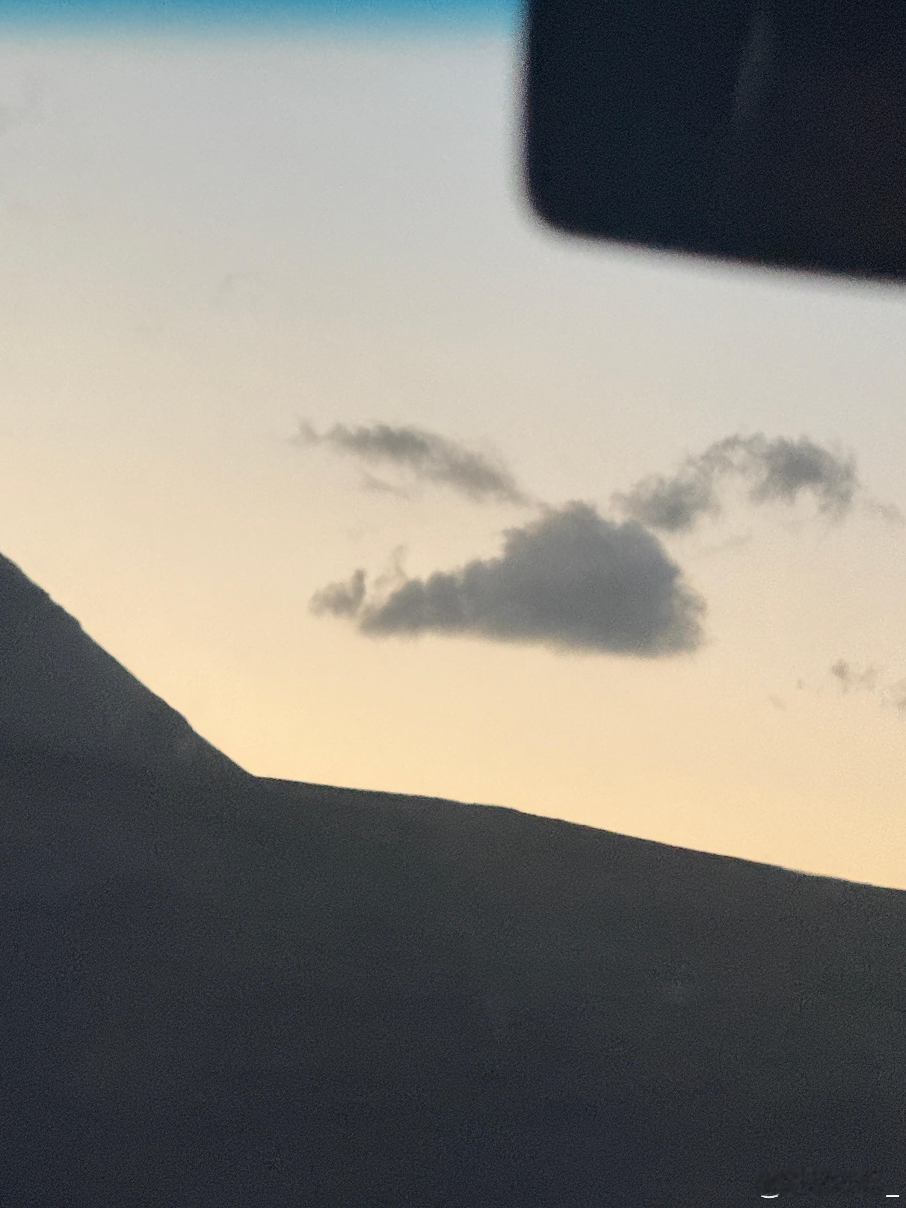 随机掉落几张🧩 ​​​
