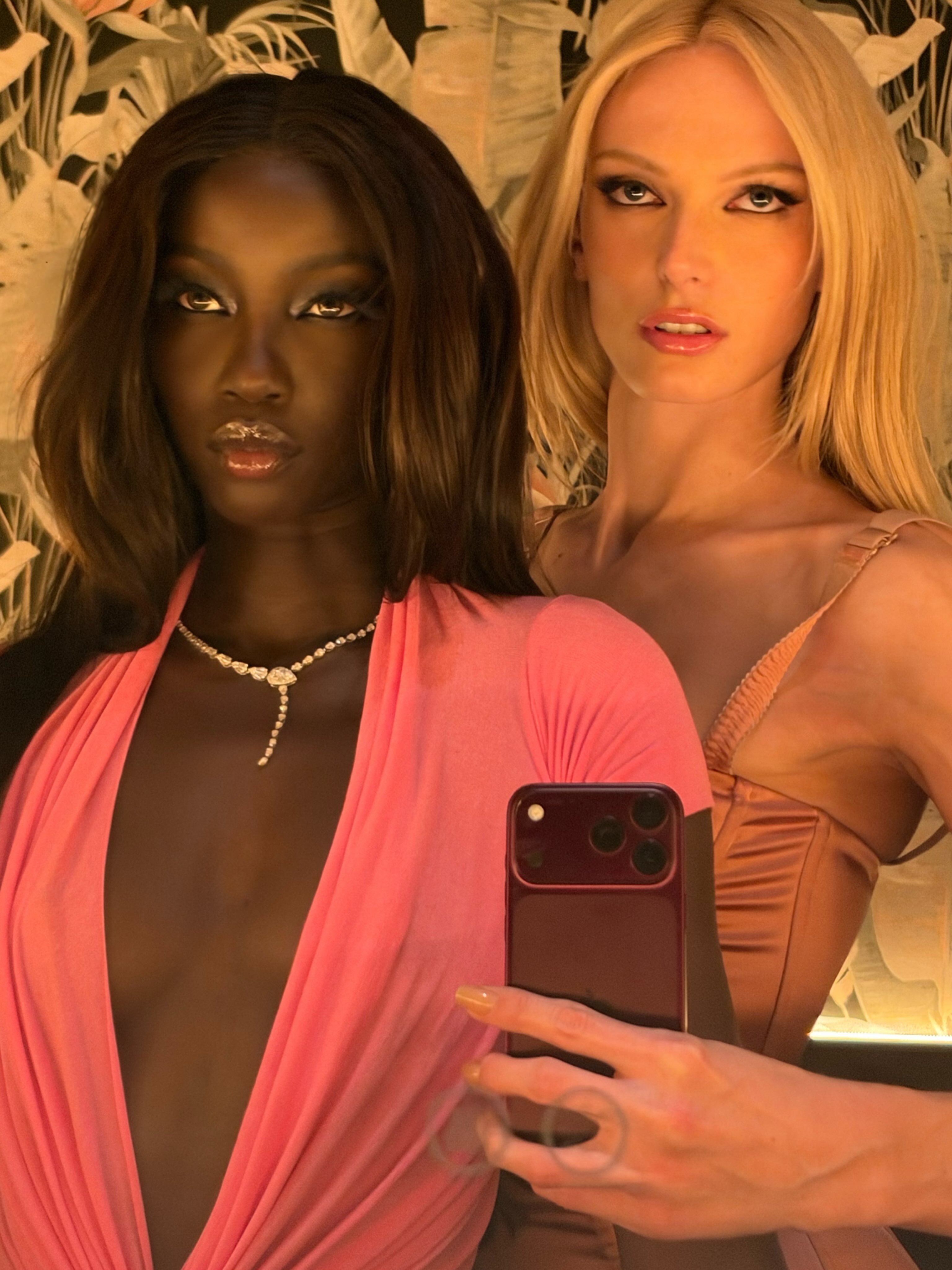 sisters✨💕太辣了🔥Anok Yai & Alex Consani ​