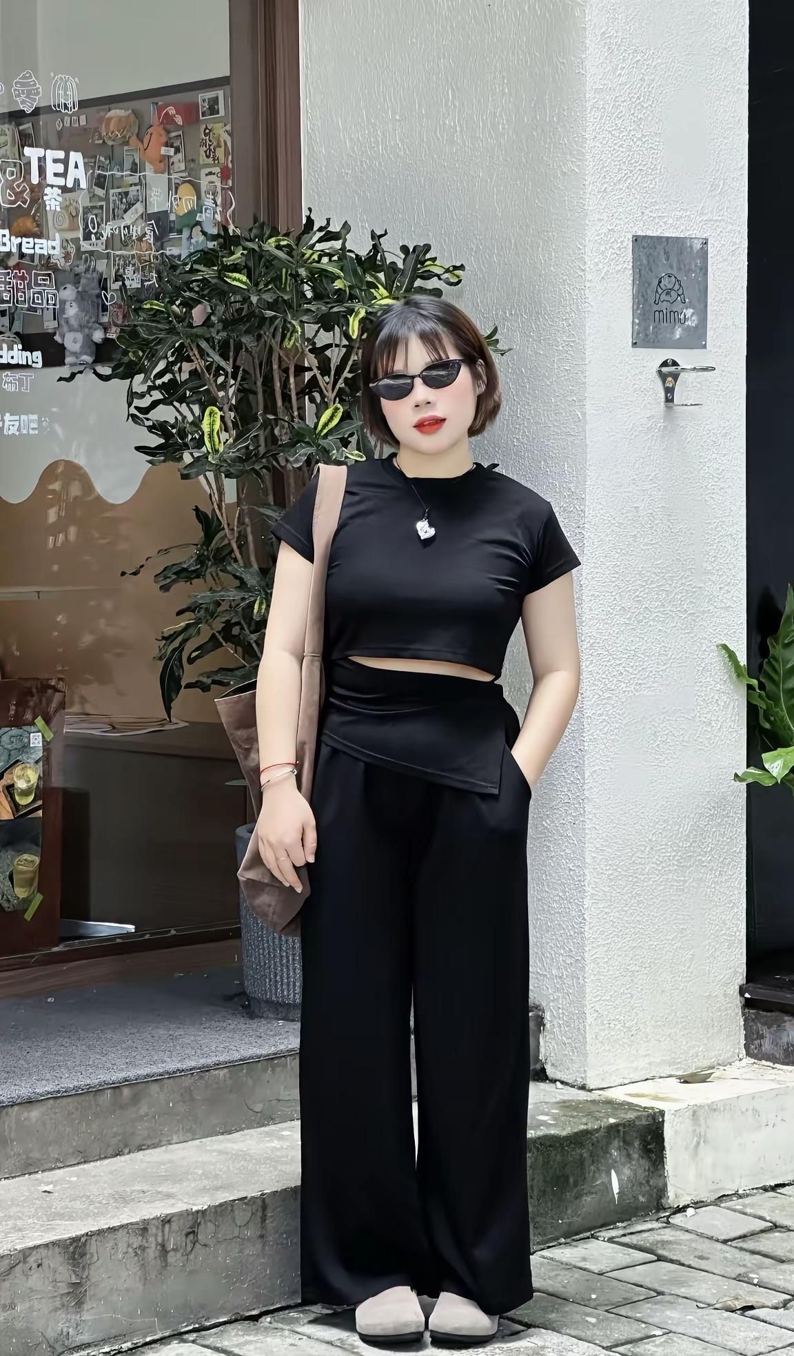 125斤穿成90斤，秘密竟然是它。

一套全黑穿搭，视觉减重效果直接拉满。

很