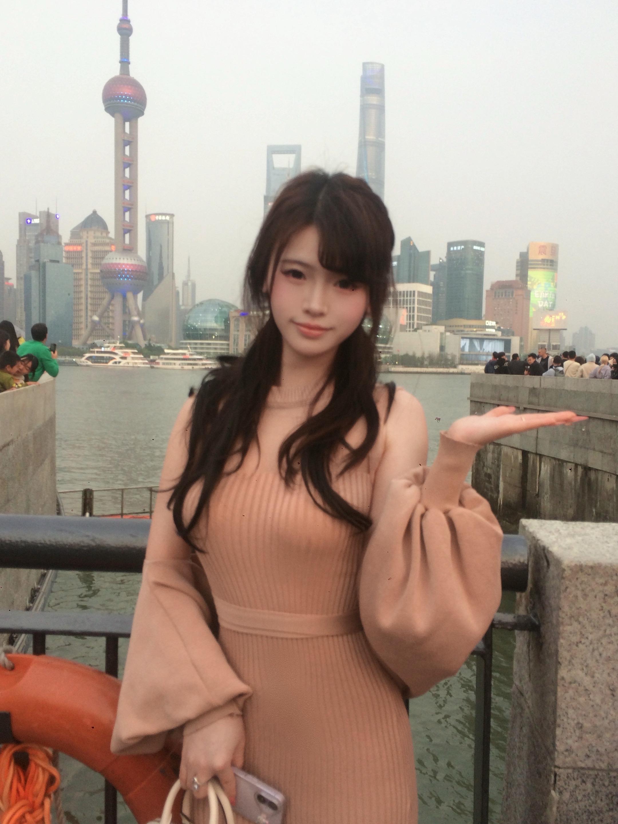 一切的爱 恨 都在自寻烦恼