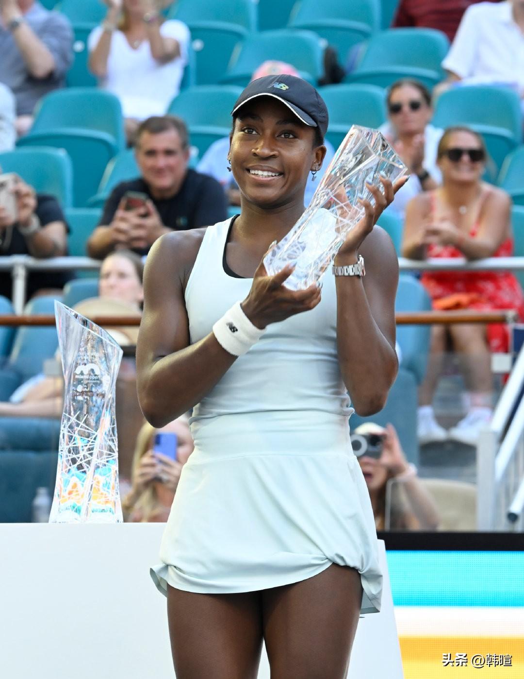 虽然在今天结束的迈阿密1000赛女单决赛1-2不敌萨巴伦卡，但高芙在硬地赛女单决