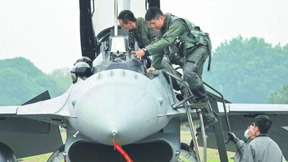 F-16V返航照出民进党当局虚张声势，飞行员士气受挫，“以武拒统”战略空间越来越