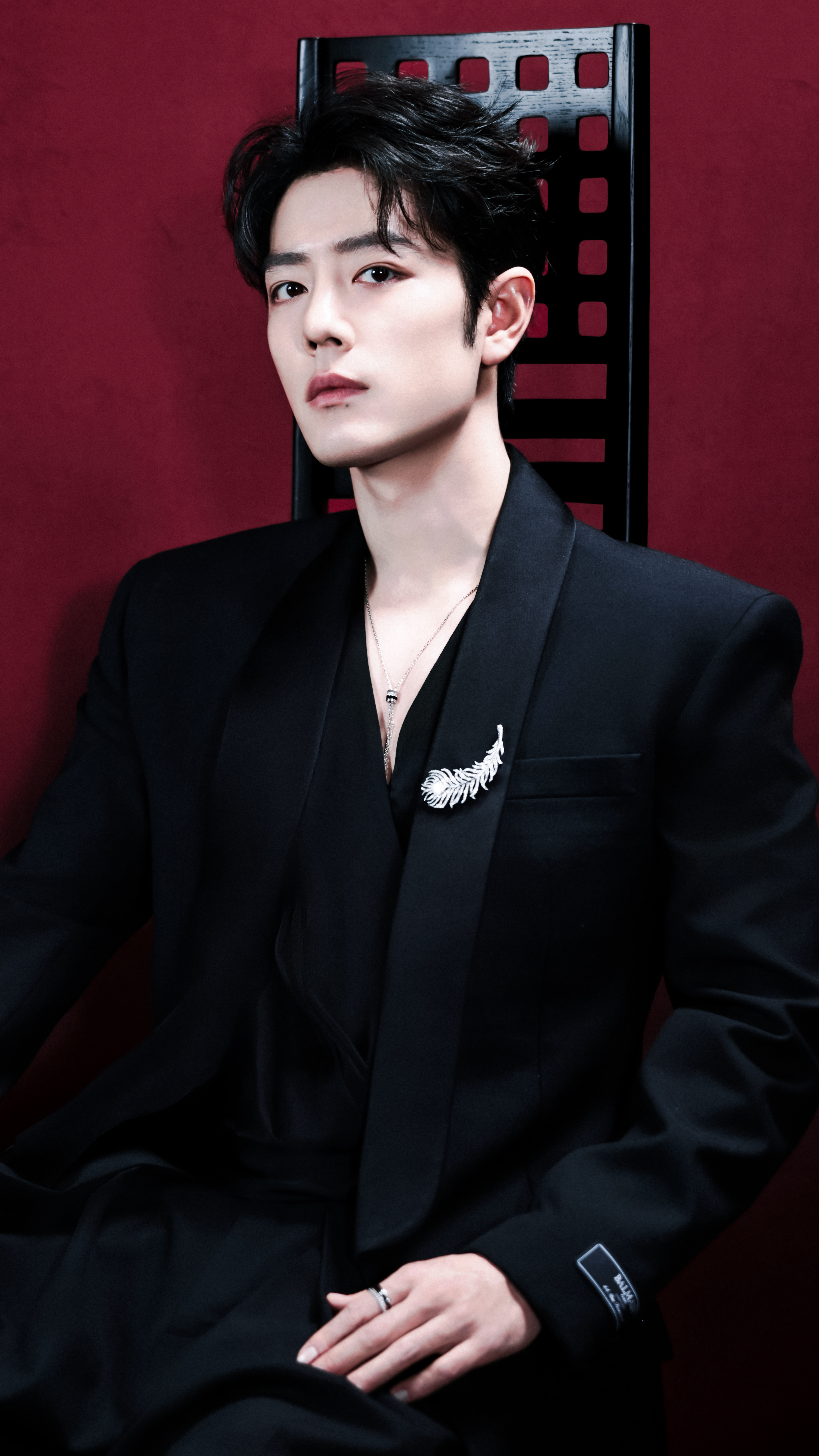 跪下了……好皇…… 