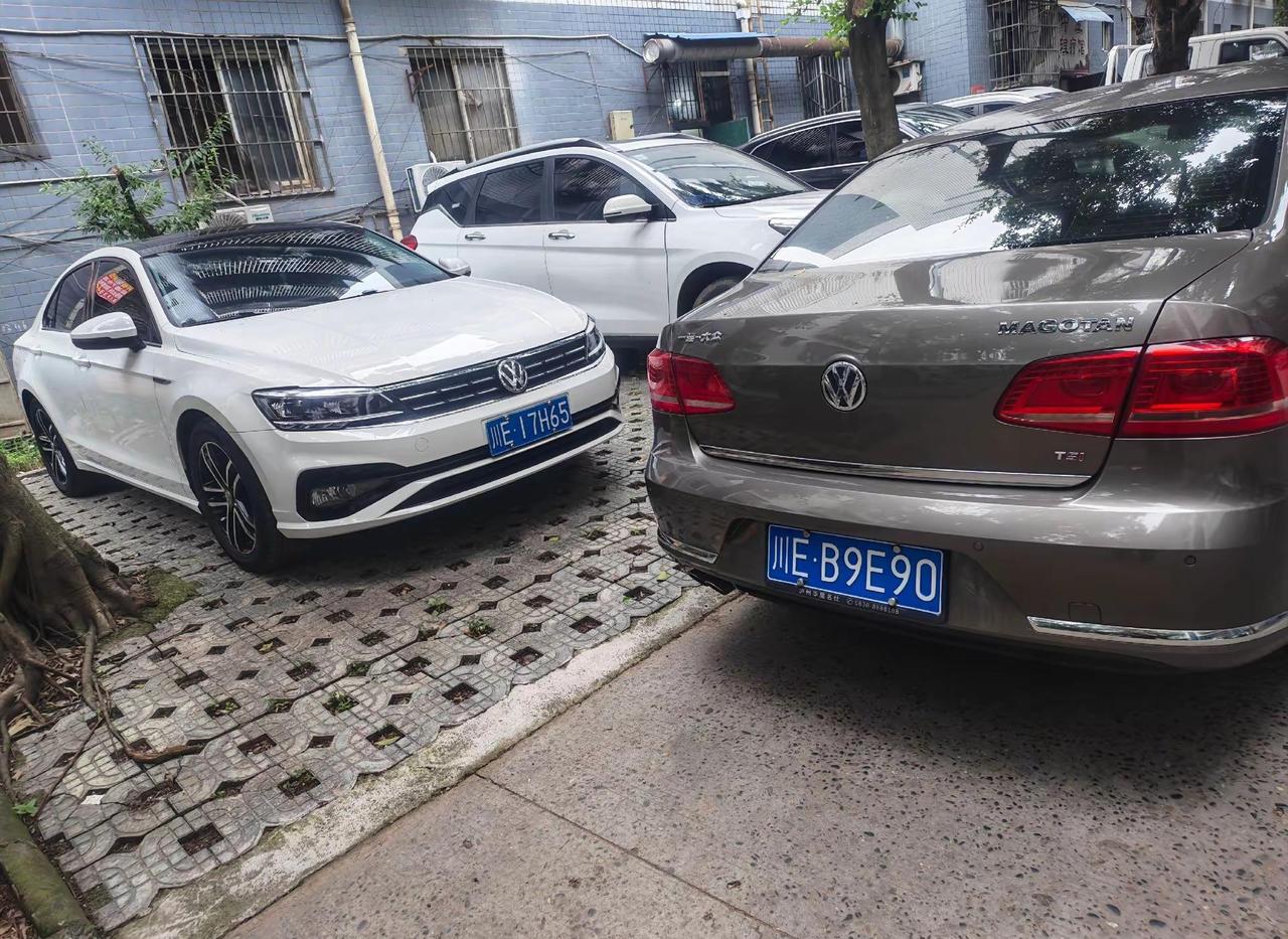 万能的朋友圈，如果你也多次遇斗这种情况，本来就是公共场地，物管也说只能用一个字…