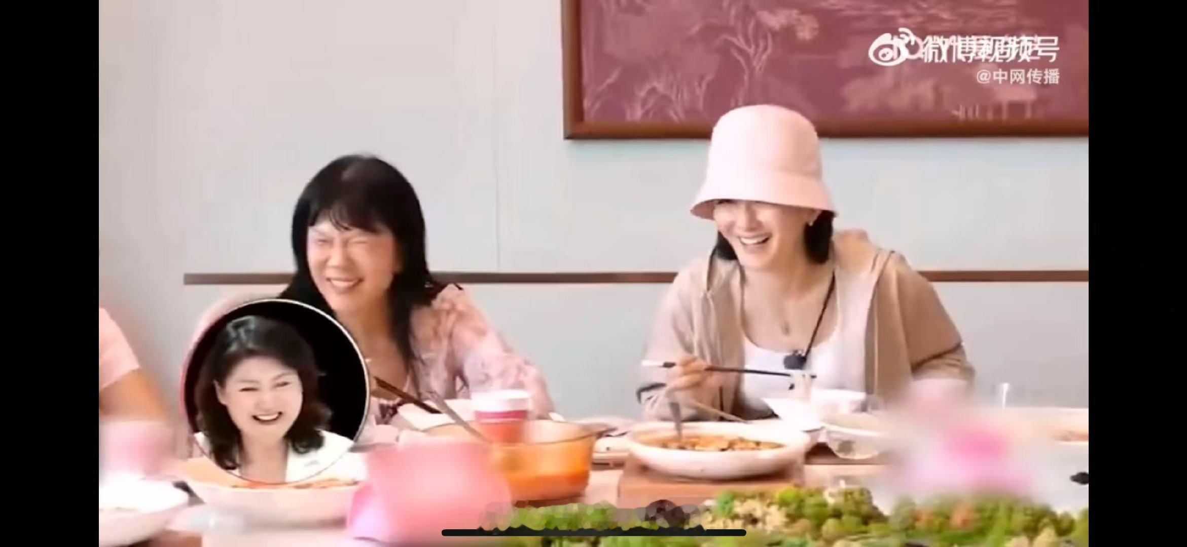 谢娜妈妈曾被诈骗谢娜妈妈差点买了仙丹 刷到谢娜说妈妈差点买“仙丹”，真的又心疼又
