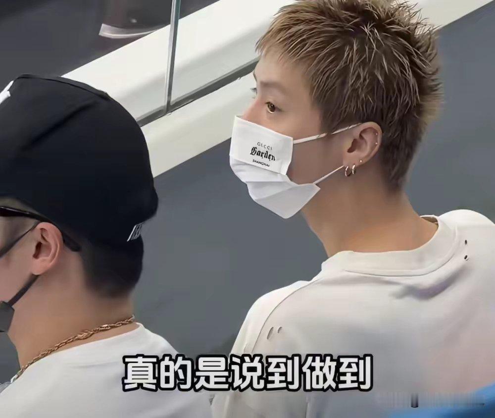 就因为去看场游泳比赛，鹿晗被骂上了热搜。 