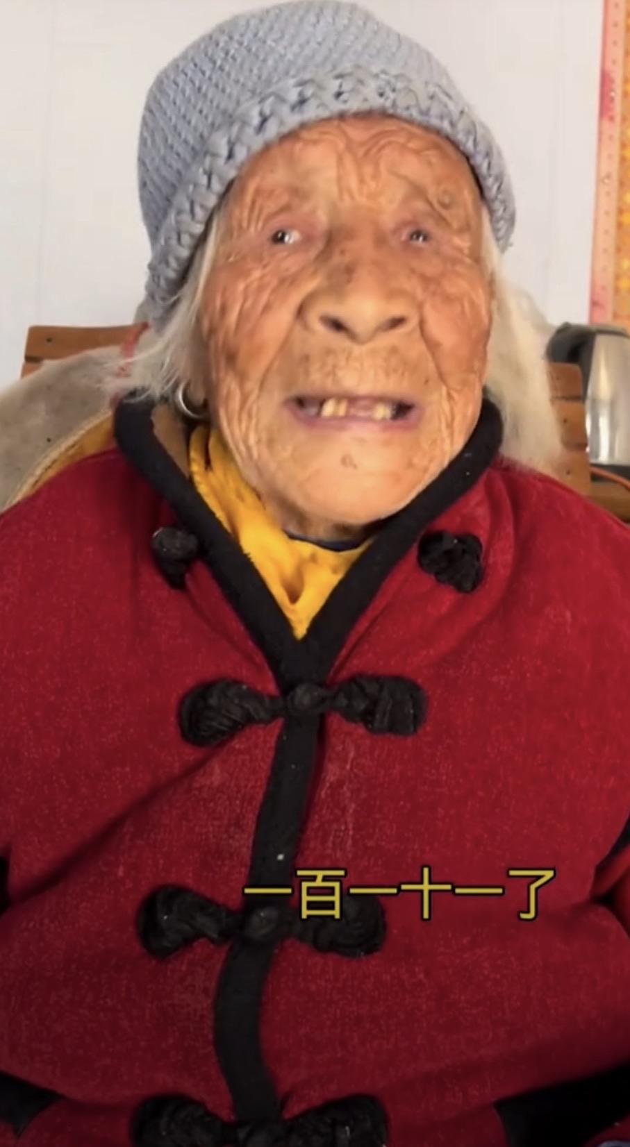 一个人最大的靠山,是什么?老了有人伺候子女健在