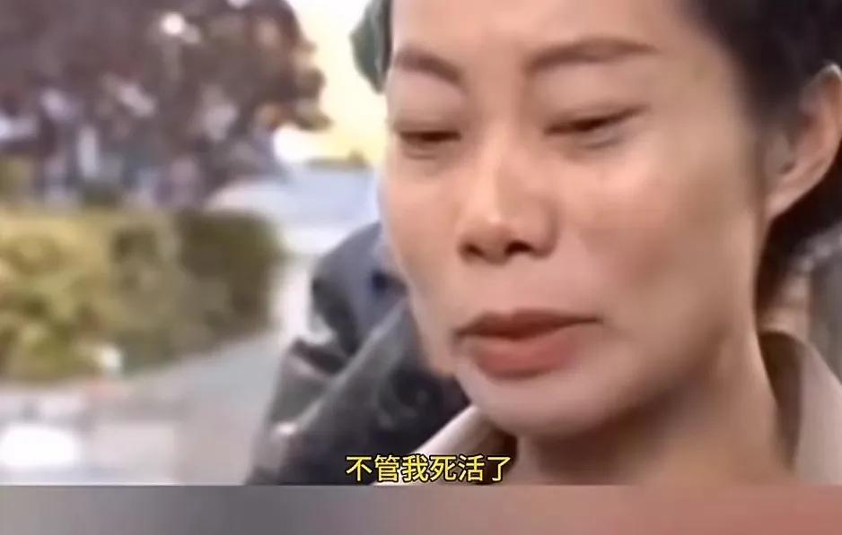 怪不得杨妞花说初见姐姐时感觉姐姐很老，看了以前的采访，桑英现在要比以前年轻十岁，