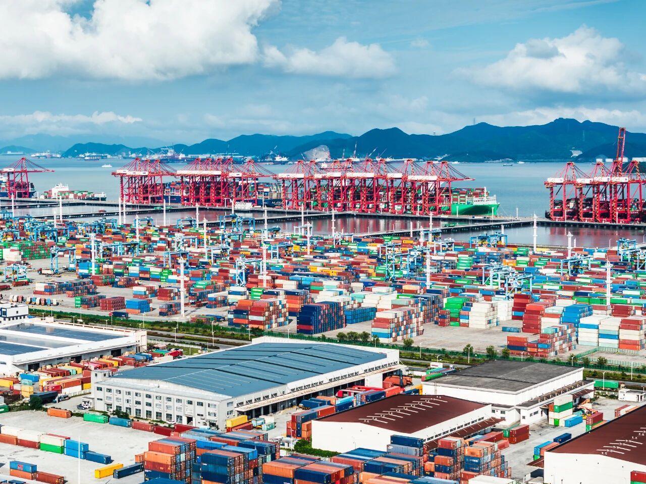 宁波VS南京：万亿门槛前的城市竞速：超越未遂，亦是洗礼！
岁末经济成绩单相继揭晓