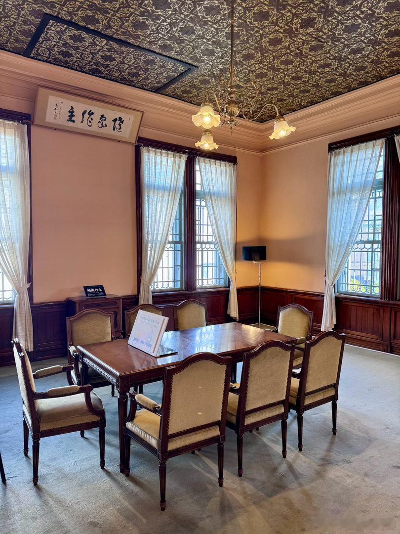 弘前的青森銀行記念館（正式名称：旧第五十九銀行本店本館） ，建于1904年，19