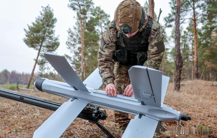 日本有多少导弹又怎么样，只要我们保持工业国地位，工厂遍地，一分钟生产30架巡飞弹